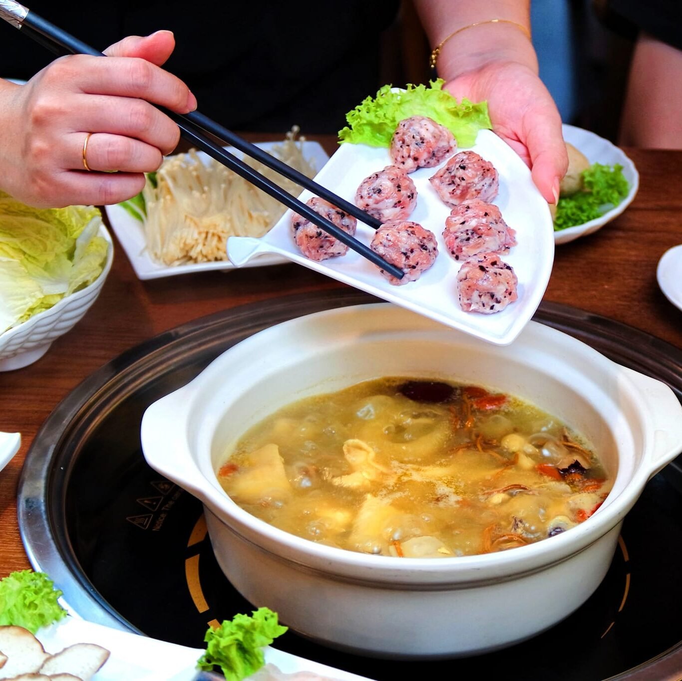 【 Jiuding China Hot Pot Iskandar Puteri 】